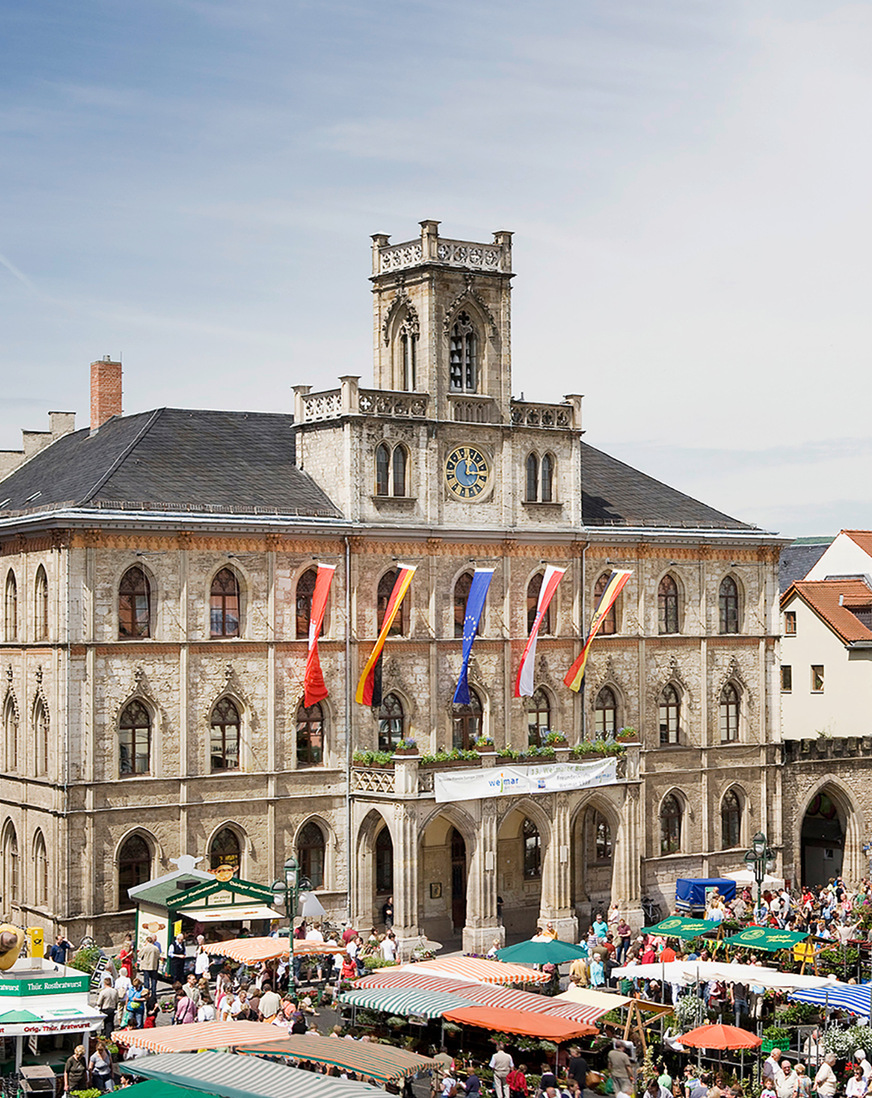 Marktplatz mit Rathaus