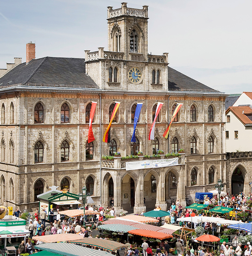 Marktplatz mit Rathaus