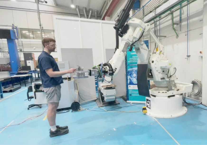 Abb. 4:  Mensch-Roboter-Kollaboration-Szenario