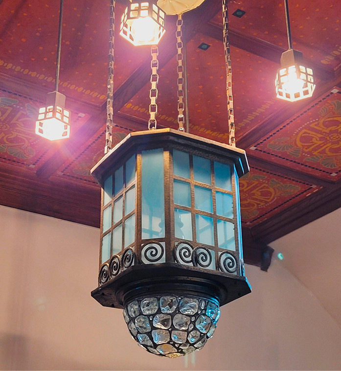 Abb.&nbsp;3:  Deckenlampe