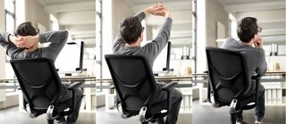 Der Free-to-move-Bürostuhl IN gilt unter Experten aktuell als dynamischster und gleichzeitig komfortabelster Bürostuhl weltweit.
