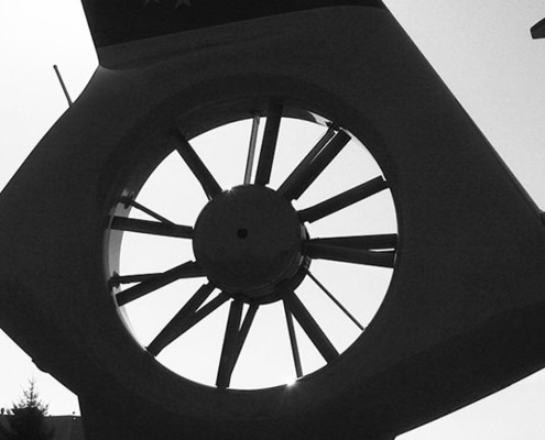 
 Abb. 5: 
 Asymmetrischer und gekapselter Fan-in-Fin-Rotor Fenestron
®
 Heckrotor der EC 135


