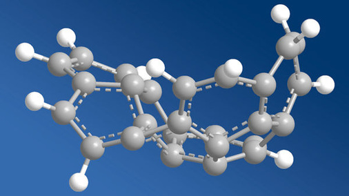 
 Abb. 2: 
 Halbschale aus einem Benzopicenmolekül; nach Schließen kann ein anderes Molekül eingeschlossen werden

