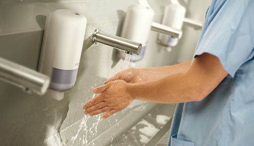 <p>
Für saubere Hände. Die Seifenspender der DBL sind modern, sparsam, einfach zu bedienen und erleichtern das tägliche Händewaschen
</p>