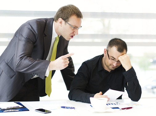 



Ungebührliches Verhalten und schlechte Umgangsformen können das betriebliche Klima stark belasten
