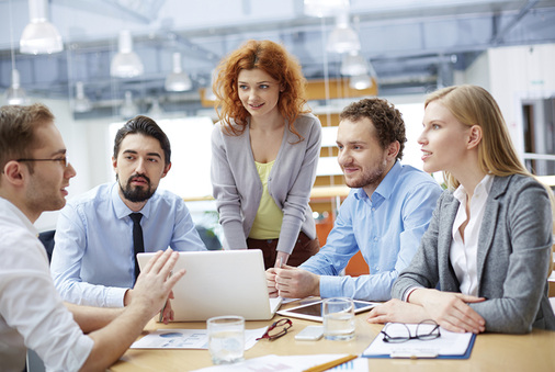 



Mitarbeiter sollten die Möglichkeit haben, sich mit ihren Ideen in die Firma einzubringen
