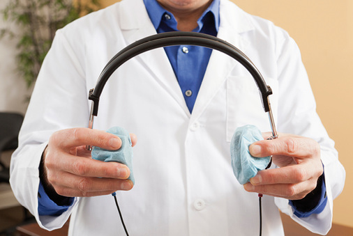 



Hörtests geben Gewissheit über das Ausmaß der möglichen Höreinschränkungen
