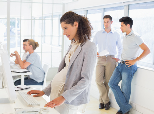 



Die Schwangerschaft einer Mitarbeiterin löst am Arbeitsplatz nicht immer nur Freude aus
