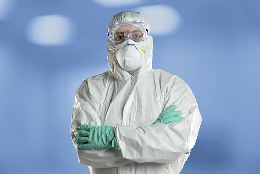 



Bei Tätigkeiten mit Gefahr von Kontamination muss vom Arbeitgeber Schutzkleidung gestellt werden
