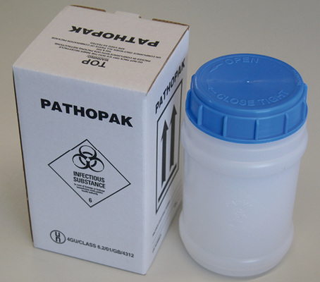 
 Abb. 3: 
 Beispiel einer Verpackung der Kategorie P 620 zum Versand von Proben unter UN 2814
