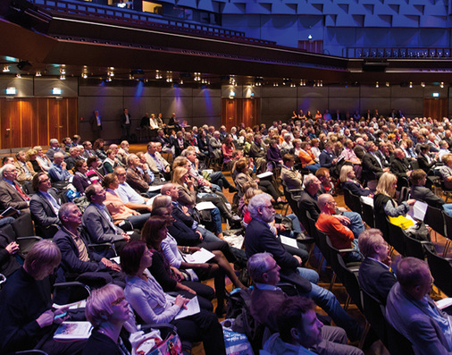 
Plenum bei der Eröffnung zum Deutschen Betriebsärzte-Kongress 2015 in Aachen
