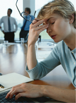<p>
Stress und fehlende soziale Anerkennung am Arbeitsplatz können zu depressiven Störungen führen
</p>