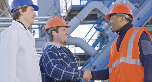 



Nur im gemeinsamen Zusammenspiel zwischen Fachkräften für Arbeitssicherheit und Betriebsärzten können die Herausforderungen im Arbeits- und Gesundheitsschutz gemeistert werden
