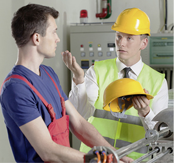 
Fachkräfte für Arbeitssicherheit stehen in den Betrieben meist am unmittelbaren Geschehen



