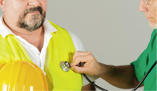 
Der Arbeitgeber muss dem Beschäftigten auf seinen Wunsch hin ermöglichen, sich regelmäßig arbeitsmedizinisch beraten und untersuchen zu lassen



