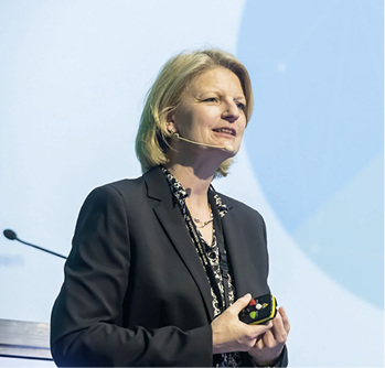 
Dipl.-Ing. Antje Niemeyer referierte über „Watson Health Lösungen“, die z.B. für Ärzte, die Pharma-Industrie und Versicherungen zur Verfügung stehen
