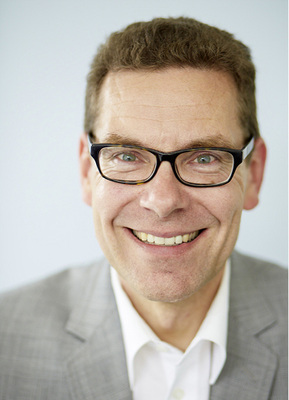 
Prof. Sascha Stowasser



