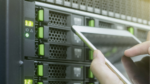 
Regelmäßige Prüfungen helfen mit, dass die Funktionsfähigkeit von Arbeitsmitteln erhalten bleibt



