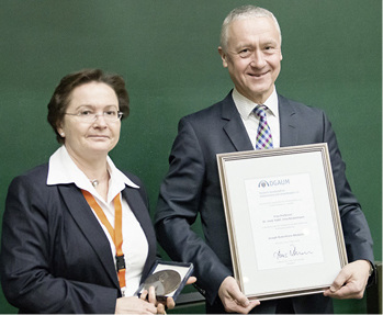 



Die Joseph-Rutenfranz-Medaille wurde 2018 an Prof. Dr. med. Irina Böckelmann verliehen
