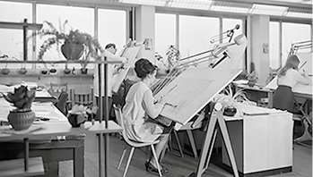 
Juli – Büroarbeit 1970Technische Zeichner des VEB Umformtechnik Erfurt



Foto: SLUB Dresden / Deutsche Fotothek / Wolfgang G. Schröter
