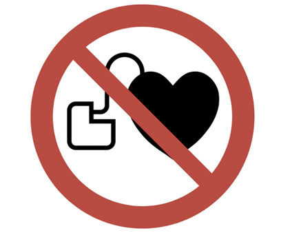 <p>
<span class="GVSpitzmarke"> Abb. 1: </span>
 Warnschild, mit dem z. B. in Betrieben Schutzbereiche gekennzeichnet werden müssen, die von Personen mit Herzschrittmacher oder ICD nicht betreten werden dürfen
</p>
