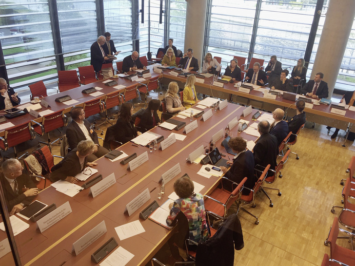 22.10.2019: Die DGAUM in der öffentlichen Anhörung im Gesundheitsausschuss des Bundestages - © Foto: DGAUM

