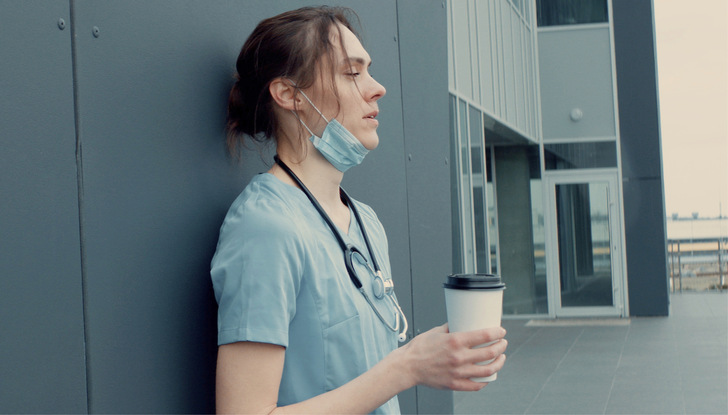 Sexuelle Belästigung ist bei einer hohen Zahl von Beschäftigten im klinischen Umfeld national wie international belegt und kann die Gesundheit 
der Betroffenen akut und chronisch jahrelang belasten