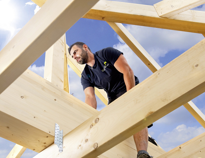 In Deutschland arbeiten neuen Schätzungen zufolge rund 7,2 Millionen Beschäftigte im Freien und sind der Sonnenstrahlung ausgesetzt. Besonders sensible Stellen sind die Nase, Ohren und Unterlippe, aber auch Nacken und Hände - © Foto: Peter Greven Physioderm
