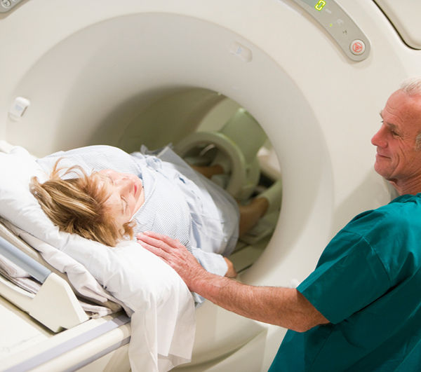 
Die Suva bietet ehemals asbestexponierten Versicherten eine CT-Untersuchung auf freiwilliger Basis
