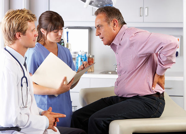 
Chronische Rückenschmerzen sind häufig und haben große volkswirtschaftliche Auswirkungen
