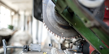 



Metallkreissäge in einer Schlosserei
