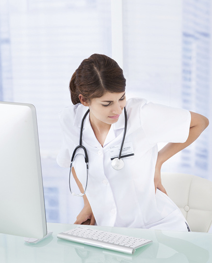 



In Pflegeberufen sollten (rücken)belastende Arbeitssituationen vermieden werden
