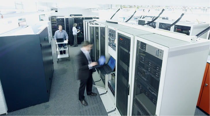 



Ein umfassendes Konzept zum Schutz der IT-Infrastruktur ist in Kliniken und Krankenhäusern, aber auch in großen Arztpraxen und Unternehmen unverzichtbar
