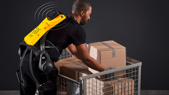 Abb. 1:    Cray X Smart Power Suit: Exoskelett mit aktiver Laufunterstützung und Anbindung an „Künstliche Intelligenz“