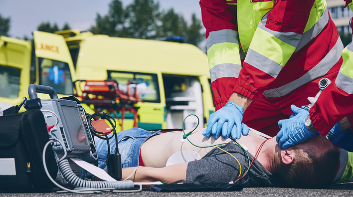 Rettungssanitäter sind im Rahmen ihrer versicherten beruflichen ­Betätigung besonderen Einwirkungen in Gestalt potenziell traumatisierender Ereignisse ausgesetzt