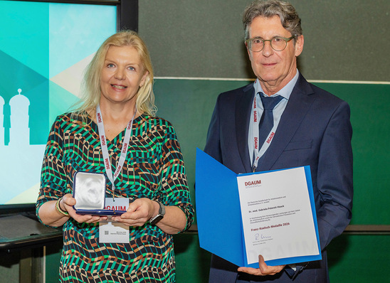 Dr. med. Gabriela Petereit-Haack (MPH) und Prof. Dr. med. Thomas Kraus