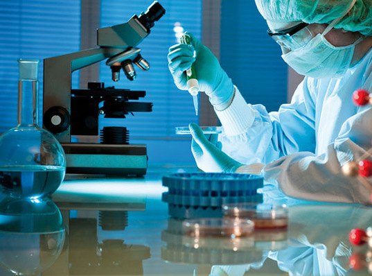 
Allein- bzw. Nachtarbeit kann für die Laboranten eine psychische Belastung darstellen
