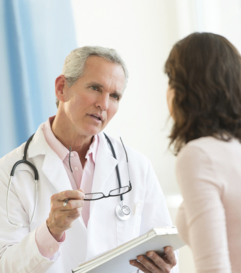 
Zur arbeitsmedizinische Vorsorge gehört immer auch ein ärztliches Beratungsgespräch mit Anamnese, einschließlich Arbeitsanamnese
