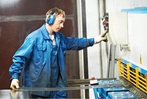 



Die Exposition gegenüber Lärm und ototoxischen Substanzen zählt zu den wichtigsten gehörschädigenden Faktoren im beruflichen Umfeld
