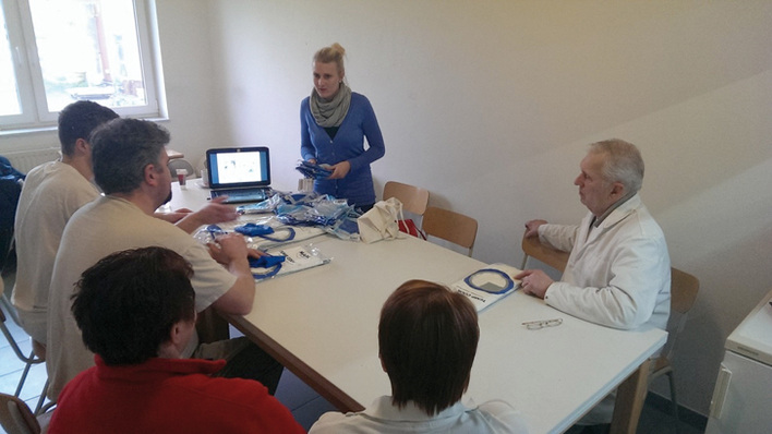 
 Abb. 1: 
 GiB-Hautschulung in einem Bäckereibetrieb
