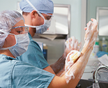 



Die persönliche Schutzausrüstung muss bestimmungsgemäß verwendet werden
