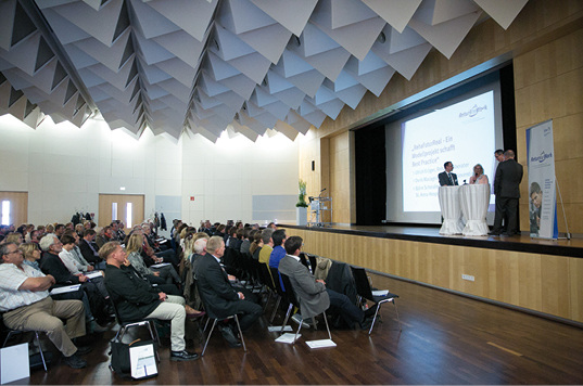 



Das Symposium stellte RTW im Wandel von Arbeitswelt und Gesellschaft vor
