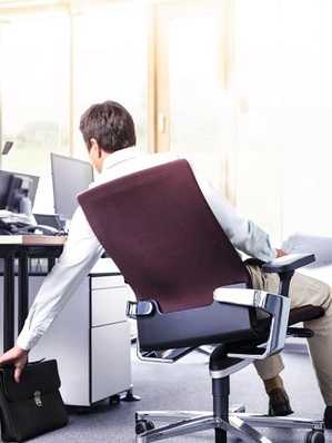 Der mit höchsten internationalen Auszeichnungen dekorierte Bürostuhl ON hat schon 2010 mit der Trimension® die neue Generation 3D-dynamischer Bürostühle begründet, die sich mittlerweile schon über 500.000fach bewähren.