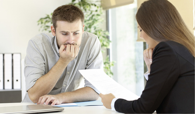 
Ist der Bewerber verpflichtet, schon im Vorstellungsgespräch den Arbeitgeber über bestimmte chronische Erkrankungen zu informieren?



